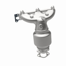 Load image into Gallery viewer, MagnaFlow Direct Fit Catalytic Converter 07-09 Hyundai Santa Fe 2.7L