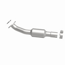 Load image into Gallery viewer, MagnaFlow Direct Fit Catalytic Converter 09-12 Toyota RAV4 2.5 3.5 Underbody