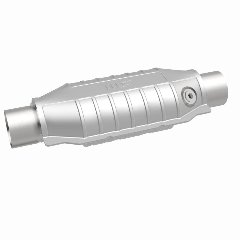MagnaFlow Universal Catalytic Converter 3in In/Out Center/Center Oval w/ 02 Sensor