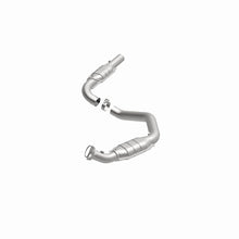 Load image into Gallery viewer, MagnaFlow Direct Fit Catalytic Converter 07-08 Express 2500 4.8L Driver Side