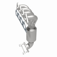 Load image into Gallery viewer, MagnaFlow DF Cat. Conv 11/02-05 Hyundai Elantra 2.0L Manifold / 04-09 Kia Spectra A/T 2.0L Manifold
