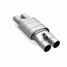 Load image into Gallery viewer, MagnaFlow Universal Catalytic Converter 2 D/D W/O2 Boss