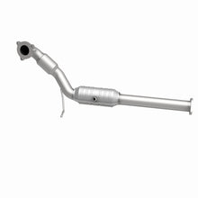 Load image into Gallery viewer, MagnaFlow Direct Fit Catalytic Converter 2001 Volvo V70 X/C 2.4L