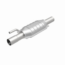 Load image into Gallery viewer, MagnaFlow Direct Fit Catalytic Converter California Grade 94-95 Dodge Ram 2500 8.0L
