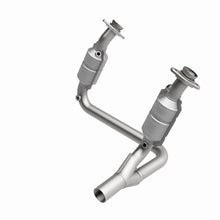 Load image into Gallery viewer, MagnaFlow Direct Fit Catalytic Converter 04 Dodge Durango 3.7L/4.7L
