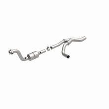 Load image into Gallery viewer, MagnaFlow Direct Fit Catalytic Converter 04-06 Dodge Durango 5.7L Passenger Side