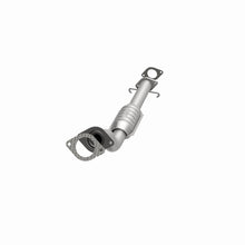 Load image into Gallery viewer, MagnaFlow Direct Fit Catalytic Converter 99-02 Oldsmobile Intrigue