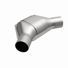 Load image into Gallery viewer, MagnaFlow Universal Catalytic Converter 2.50inch Angled In/Out FED