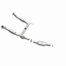 Load image into Gallery viewer, MagnaFlow Direct Fit Catalytic Converter Explorer 02-04 4.6L OEM