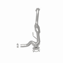 Load image into Gallery viewer, MagnaFlow Direct Fit Catalytic Converter 07-09 Chrysler/Dodge Aspen/Durango 5.7L Passenger Side