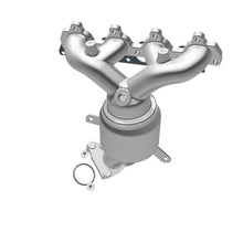 Load image into Gallery viewer, MagnaFlow Direct Fit Catalytic Converter Civic-Del Sol 96-99 1.6L
