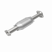 Load image into Gallery viewer, MagnaFlow Direct Fit Catalytic Converter 01-03 Montero Sport rr OEM