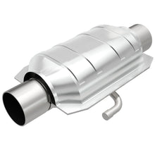Load image into Gallery viewer, MagnaFlow Universal Catalytic Converter 3 W/Air FED