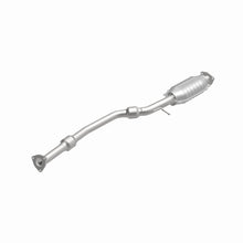 Load image into Gallery viewer, MagnaFlow Direct Fit Catalytic Converter 99-02 Lanos 1.6 rear OEM